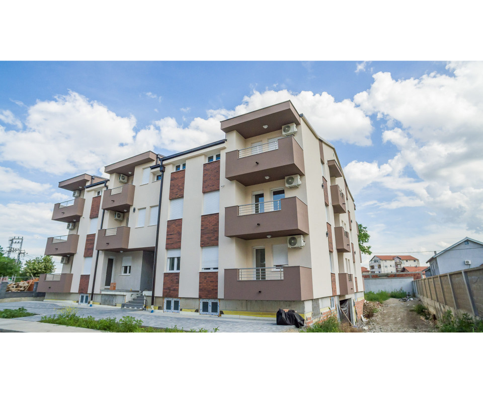 Novogradnja Zemun - Nova zgrada u ulici Lugarska bb - Beograd