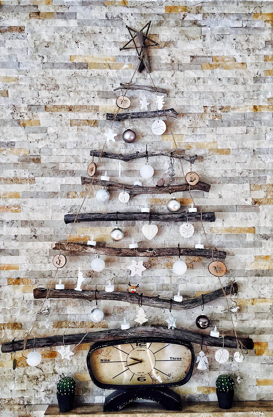 A different way to decorate your home for Christmas - tree