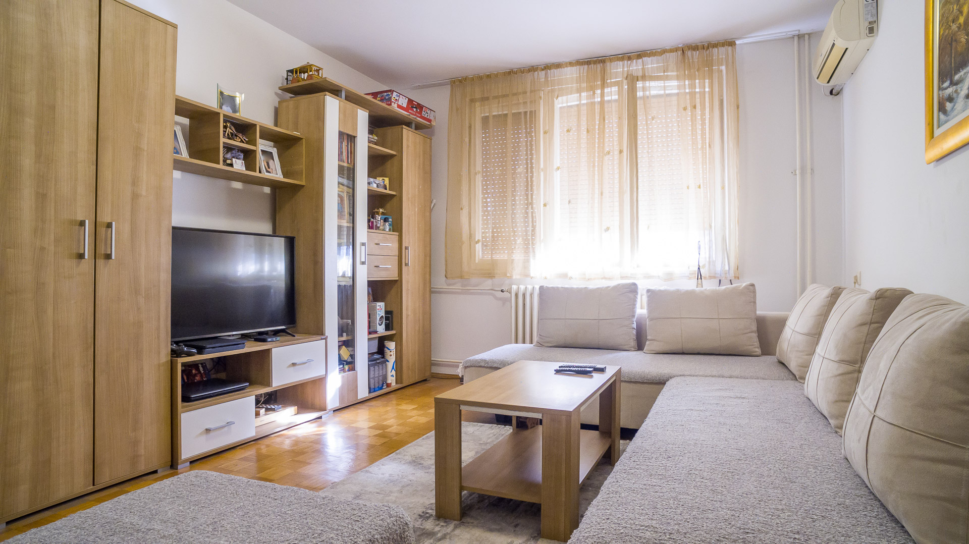 Dvosoban stan na Detelinari